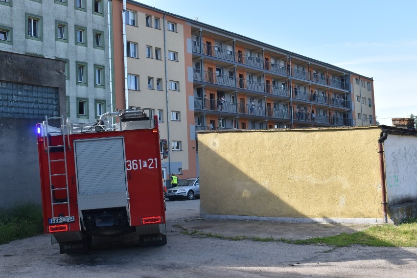 Mężczyzna skoczył z hotelu w Krośnie Odrzańskim. Ratownicy...