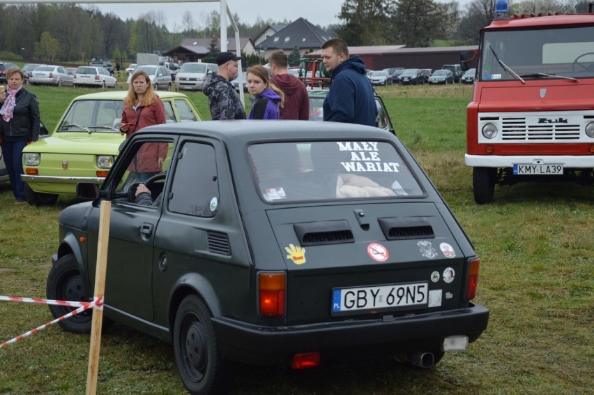 Kaszubski Zlot Fiata 126p w Przetoczynie. W 2021 roku impreza przez pandemię ponownie się nie odbyła. Zobaczcie foty z poprzednich lat