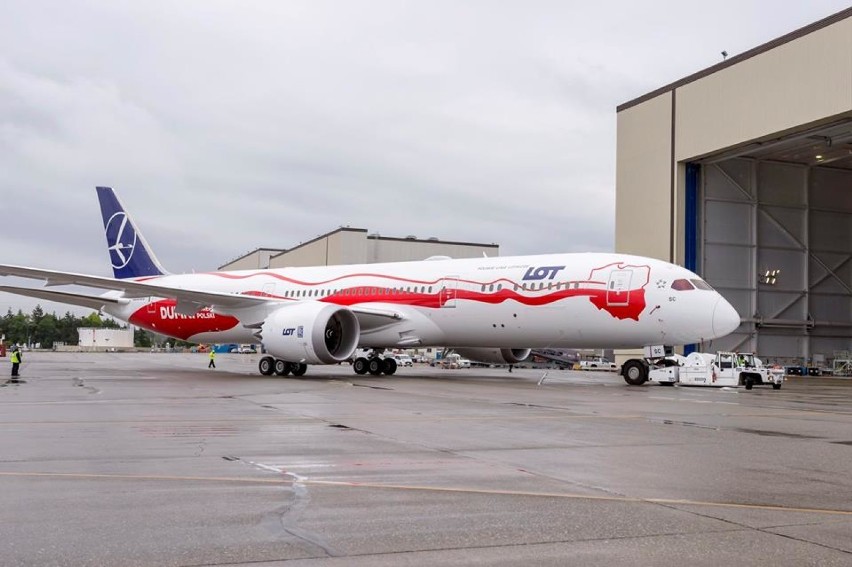 Biało-czerwony Dreamliner. Wyjątkowy samolot na 100-lecie niepodległości