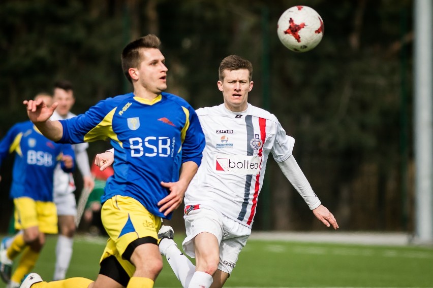 Zdjęcia z meczu BKS Bydgoszcz - Iskra Ciechocin 2:1.