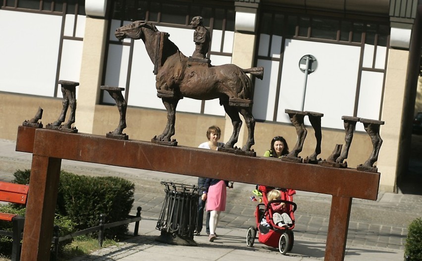 Rzeźba przy ul. Szewskiej