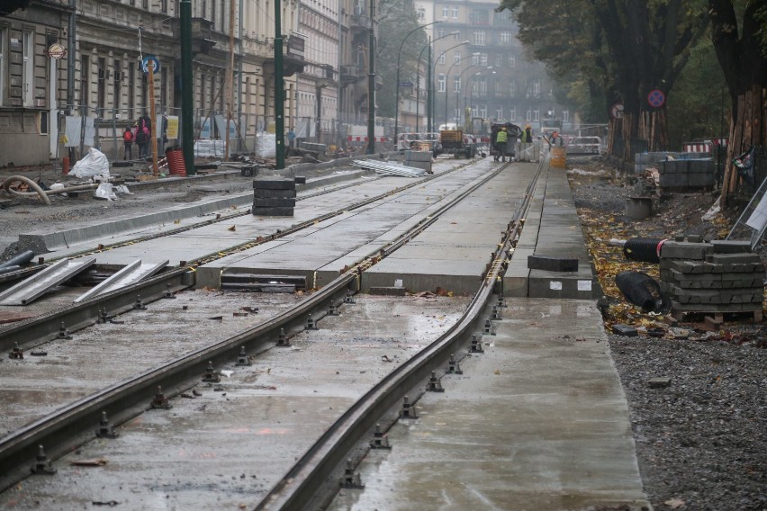 Kraków. Remont ul. Dunajewskiego na finiszu. Tramwaje pojadą po nowych trasach [ZDJĘCIA]