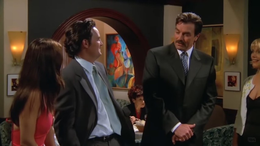 Pamiętacie odcinek, w którym Chandler próbował oświadczyć...