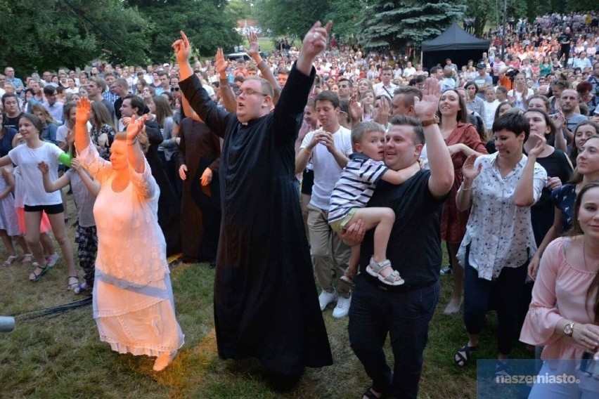 Koncert muzyki chrześcijańskiej "Uwielbienie" wróci do...