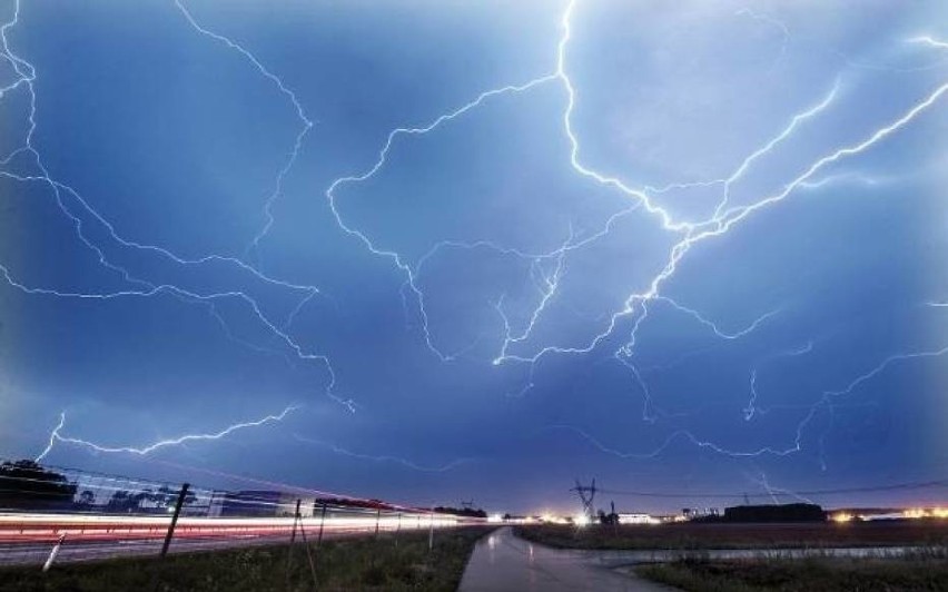 Uwaga. Idą potężne burze na Dolny Śląsk. Zagrożony Wałbrzych, Świdnica, Jelenia Góra, Kłodzko... i reszta regionu