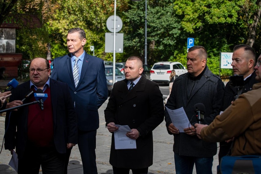 04-10-2022 bialystok konferencja radni pis budzet...