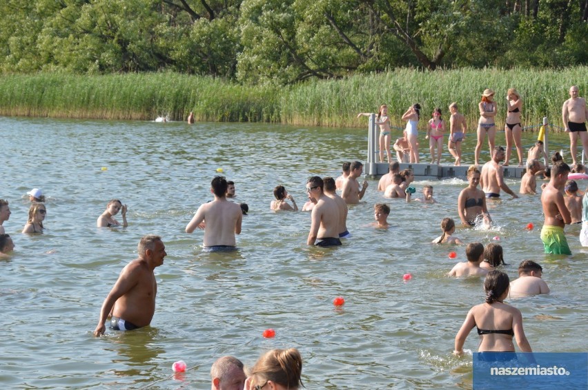 Wakacje Włocławek 2016. Upalna sobota nad Jeziorem Wikaryjskim [zdjęcia, wideo]