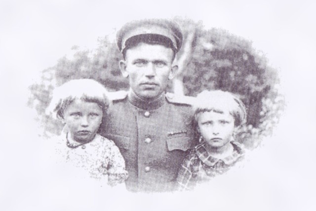 Pułkownik Aleksander Sidorowicz Pawłow z córkami. (arch. Informacji Krotoszyńskich z 2003 roku)