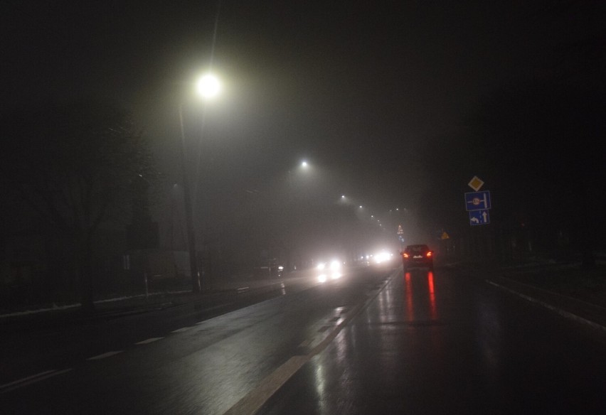 Ostrzeżenie przed silnymi mgłami w nocy Zduńskiej Woli