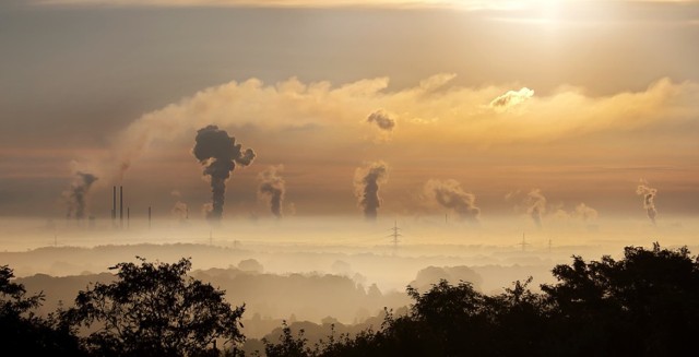 Smog w Warszawie, 5 listopada. Stężenie pyłu wciąż rośnie