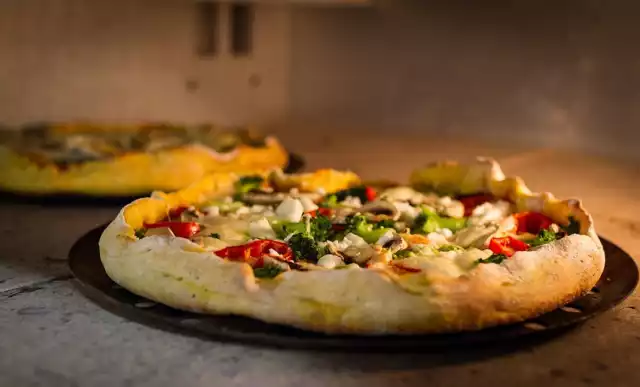 A gdzie w powiecie sępoleńskim można zjeść dobrą pizzę? Na podstawie głosów internautów przygotowaliśmy ranking najlepszych pizzerii. Zobaczcie TOP 5 najlepszych pizzerii >>>>>