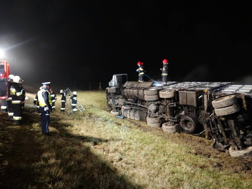 A2: Poważny wypadek ciężarówki