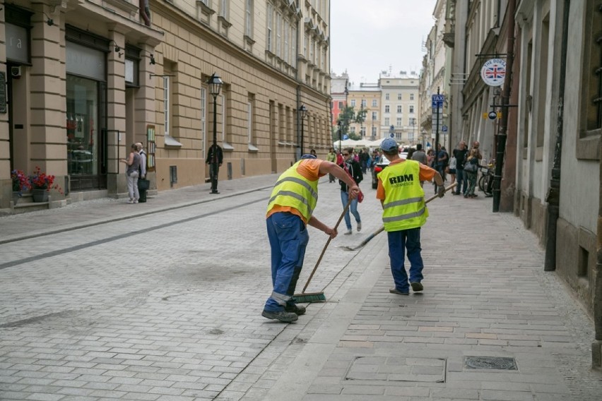 Kraków. Ulica św. Anny po remoncie [ZDJĘCIA]