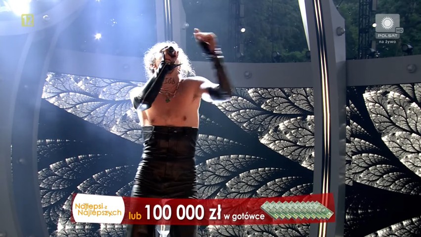 Polsat SuperHit Festiwal. Michał Szpak w ogniu krytyki! Część widzów krytykuje jego strój i wykonanie piosenki Czesława Niemena!