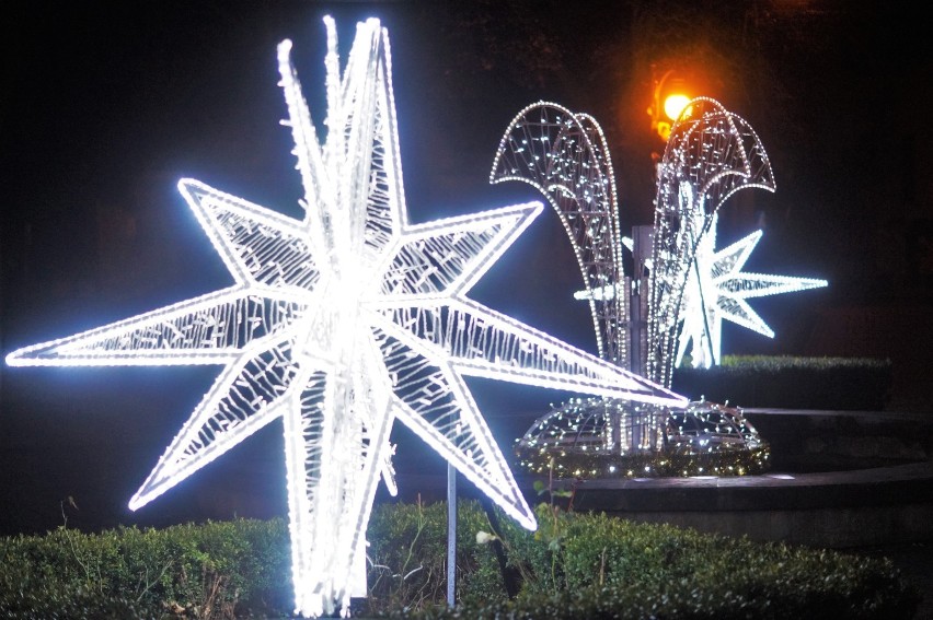 Iluminacje świąteczne w Brześciu Kujawskim [zdjęcia]