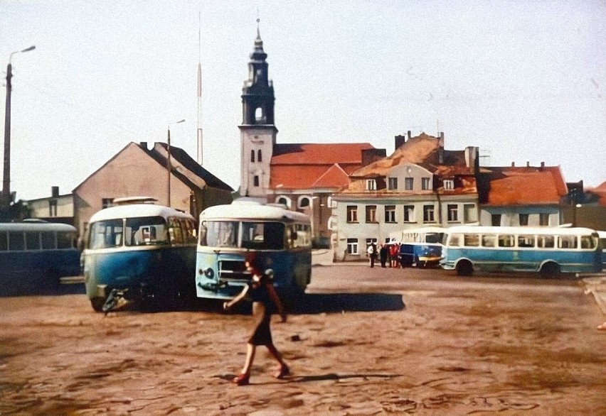 Dworzec autobusowy na Placu Wolności, rok 1975.