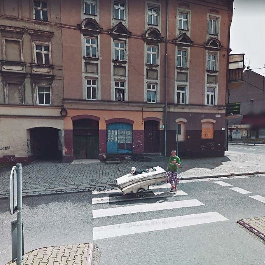 Taka sytuacja na Google Street View [NOWE ZDJĘCIA]      