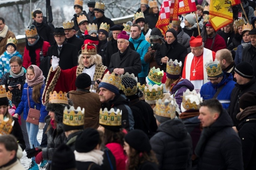 Kraków. Przeszły orszaki Trzech Króli  [ZDJĘCIA]