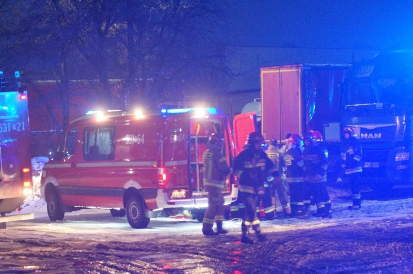 Straż pożarna interweniowała w magazynie nielegalnych...