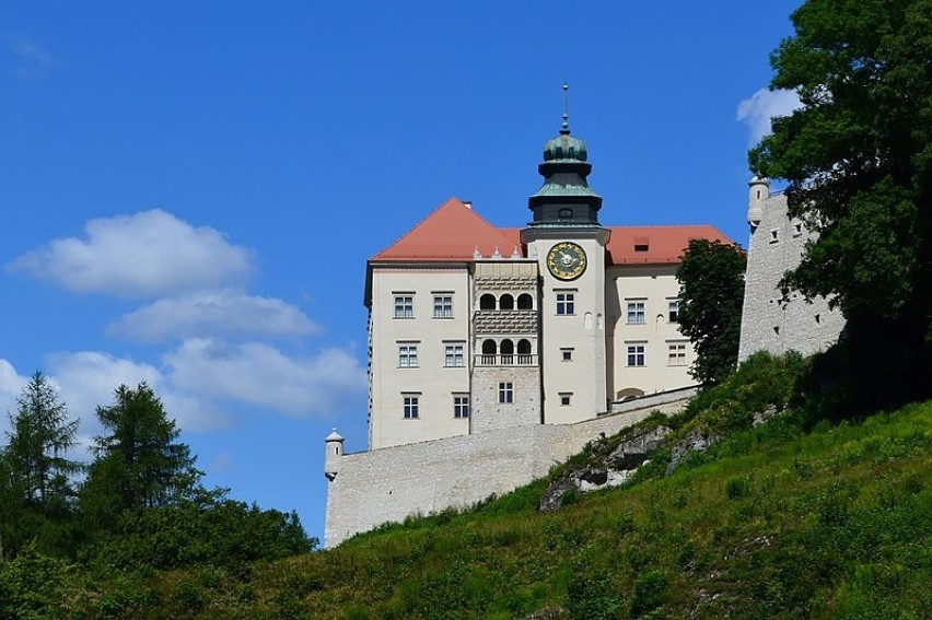 Zamek Pieskowa Skała
To jedyne w całości zachowane orle...