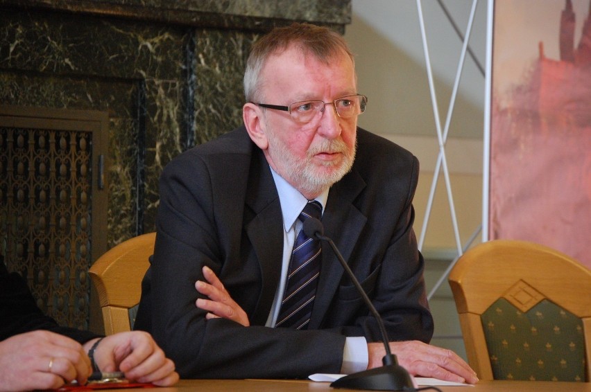 Andrzej Krzysztofiak (Platforma Obywatelska), burmistrz Kwidzyna. Wynik: 18 (19 na TAK, 1 na NIE)