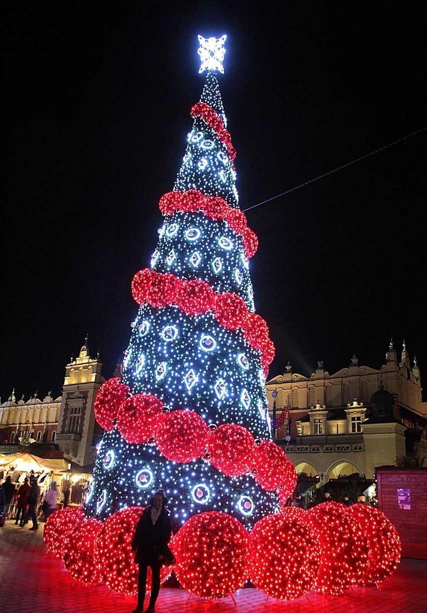 Ozdoby świąteczne na ulicach Krakowa [ZDJĘCIA]