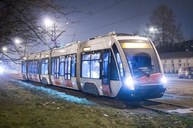 Kraków. Nowoczesny tramwaj Tramino przyjechał na testy
