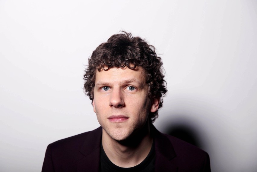 In this march 18, 2016 photo, jesse eisenberg poses for a...