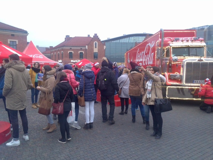 Wiemy kiedy Świąteczna Ciężarówka Coca-Coli przyjedzie do Krakowa! [ZDJĘCIA]