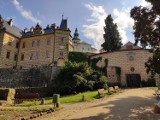 Najstarsze muzeum zamkowe w Europie jest tuż przy granicy z Zawidowem! Zobacz zachwycający zamek Frydlant                                 