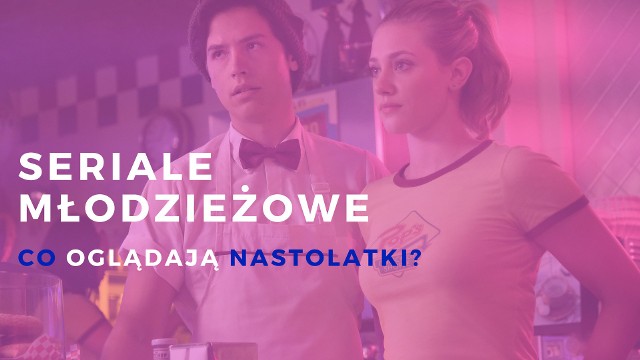 Oto ranking najpopularniejszych seriali młodzieżowych ostatnich lat. Zobacz, co lubią oglądać nastolatki! "Pamiętniki wampirów", młodzieżowa wersja przygód Carrie Bradshaw, czyli bohaterki "Seksu w wielkim mieście", a także ponadczasowa "Plotkara". To między innymi te seriale cieszą się największą popularnością wśród młodzieży. 