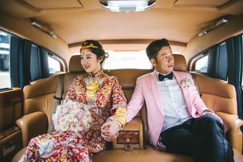 Top 10 najbardziej nietypowych zwyczajów ślubnych z różnych zakątków świata