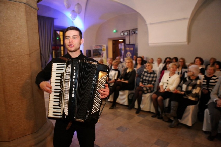 Dzień Kobiet w Lions Club Szczecin Jantar [zdjęcia]