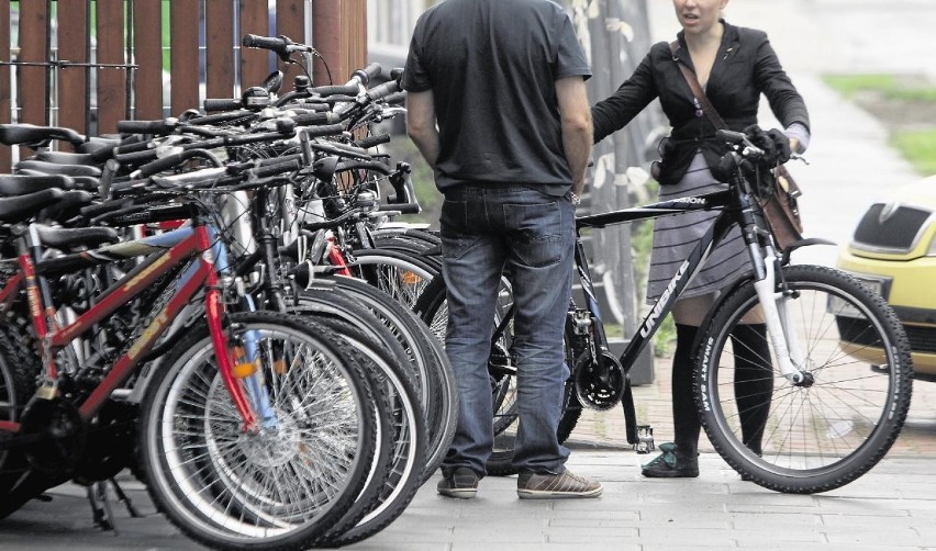 3. Zdarza się im również jazda pod prąd na drogach rowerowych