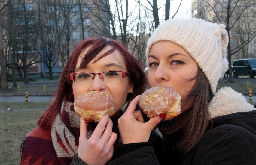 Tłusty czwartek 2018. Jak spalić kalorie z pączka?