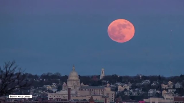 Krwawy Superksiężyc 2018 - to zjawisko, na które czekają obserwatorzy nieba. Już 31 stycznia na niebie niezwykłe zjawisko - Krwawy Superksiężyc, czyli Super Blue Blood Moon 2018. Gdzie i jak najlepiej oglądać Superksiężyc 2018?