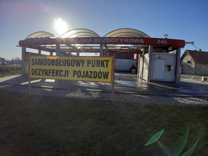 Myjnia w Szczecinku jako... epidemiczny punkt dezynfekcji samochodów [zdjęcia]