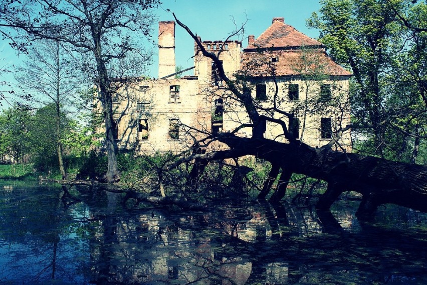 Historia tych miejsc jest przebogata, przyszłość marna....