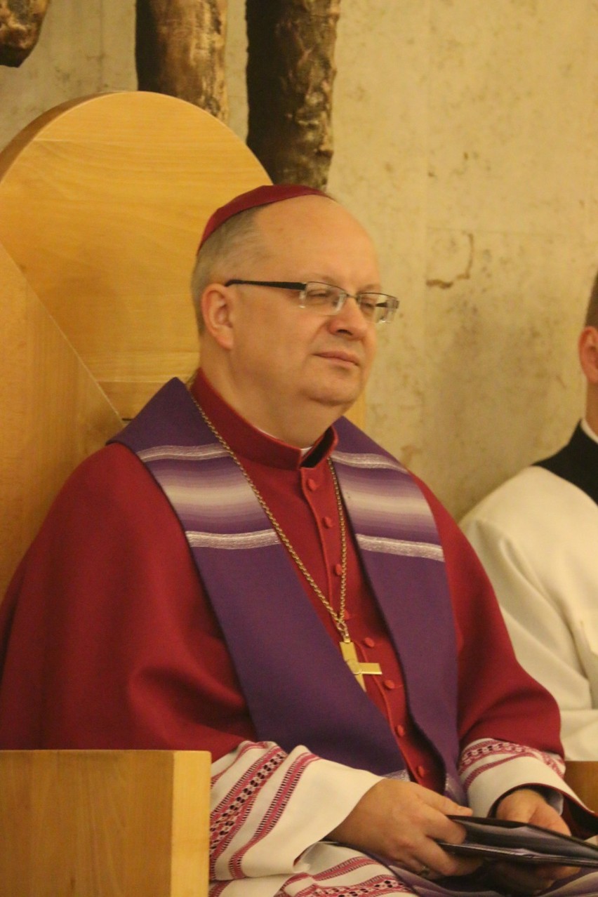 biskup diecezjalny opolski od 2009 roku