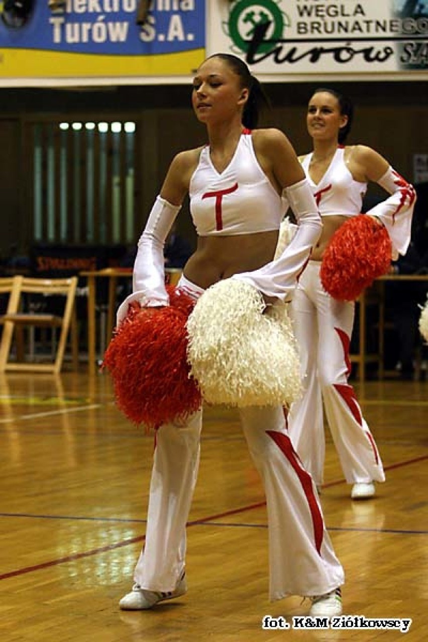 Cheerleaderki Turowa na archiwalnych zdjęciach