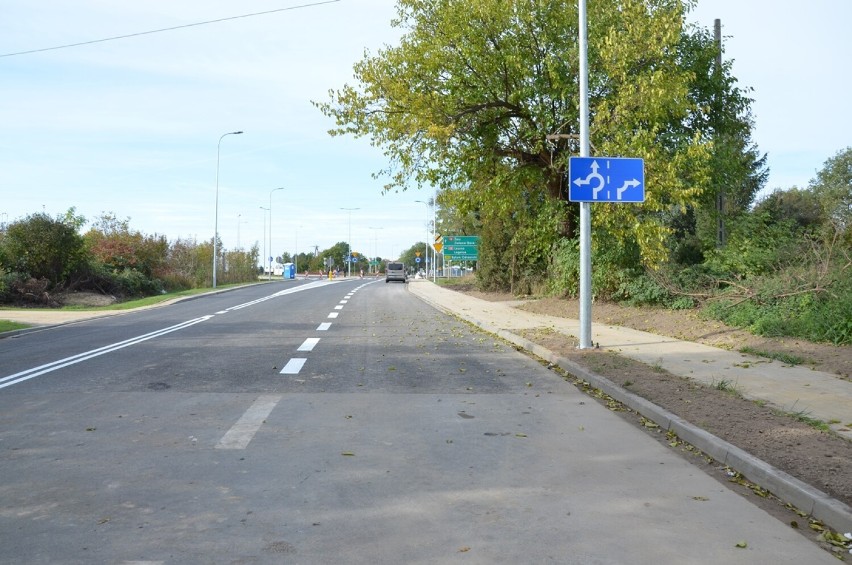 Budowa ronda turbinowego na wjeździe do Głogowa od strony S3...