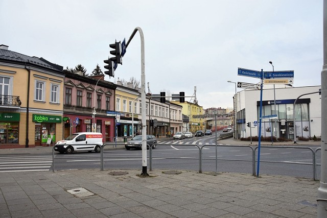 Trwają prace projektowe kto re zakończą się za 3 lata, wtedy powstanie tu rondo turbinowe