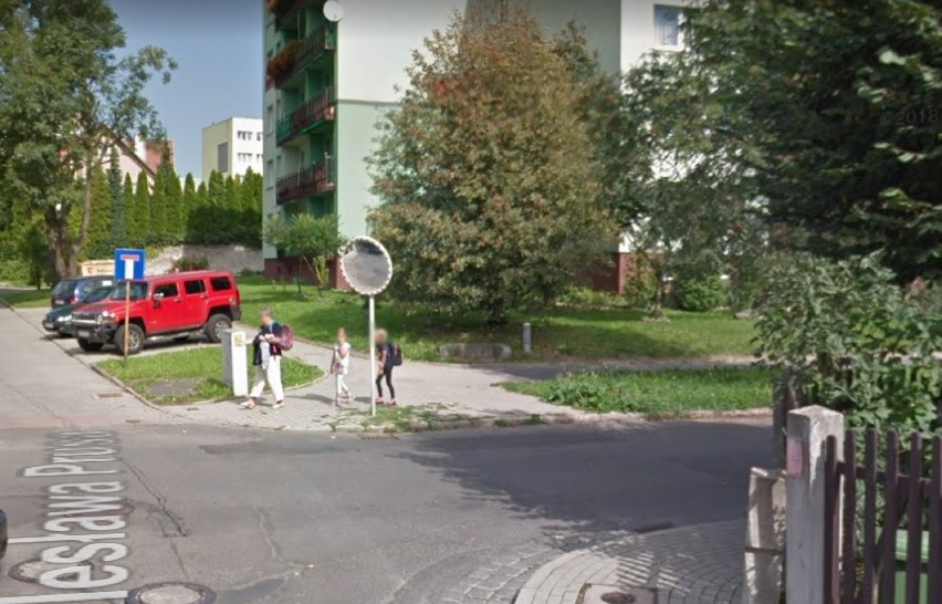 Mieszkańcy Zgorzelca złapani przez Google Street View