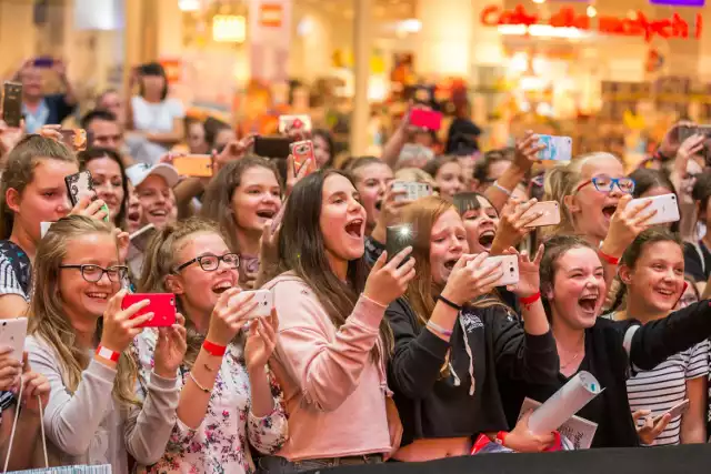 Marcus & Martinus w Warszawie. Tłumy fanek na spotkaniu z norweskimi braćmi