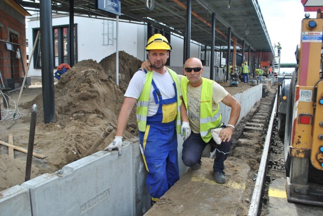 Pracownicy starają się jak mogą, aby inwestycję oddać w terminie.