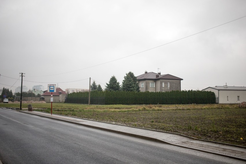 Druga linia metra za cztery lata dojedzie na Chrzanów. Na razie są tam uprawy i polne drogi [ZDJĘCIA]