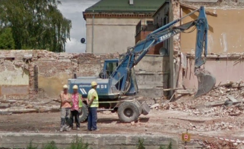 Przyłapani w Lublińcu na gorącym uczynku - ZDJĘCIA! Kto z mieszkańców został uwieczniony przez Google Street View? Sprawdź!