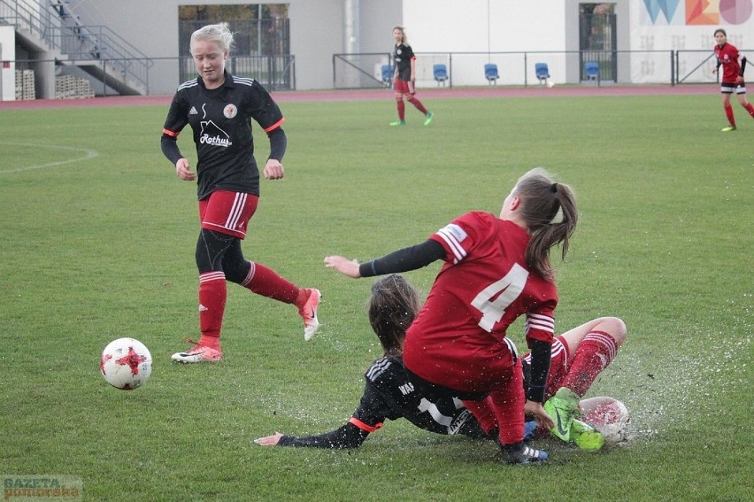 WAP - Wda 8:0
Bramki strzeliły: Julia Kubiak - 4, Weronika...