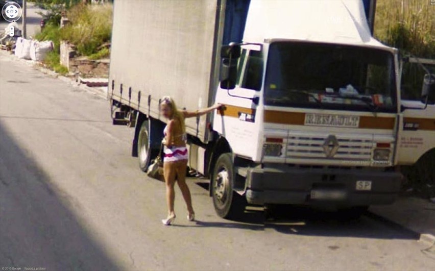 Nic się nie ukryje przed kamerą Google Street View! [MNÓSTWO ZDJĘĆ] 