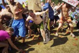 Przystanek Woodstock 2015: Wielka bitwa na pomidory [ZDJĘCIA, WIDEO]